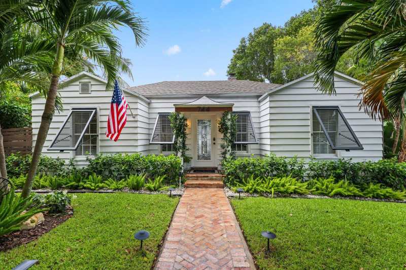 744 SUNSET Road, West Palm Beach FL 33401