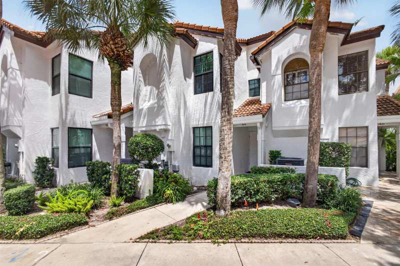 2339 Treasure Isle Drive # 44, Palm Beach Gardens FL 33410