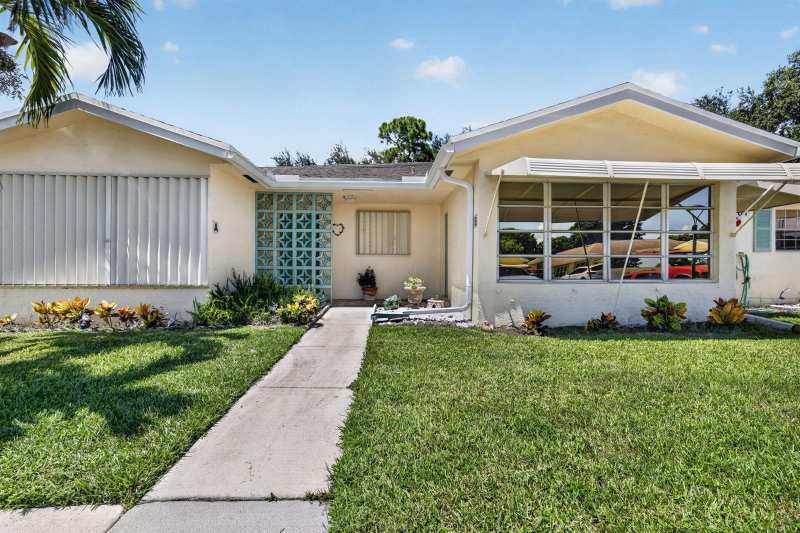 5181 LAKEFRONT Boulevard # B, Delray Beach FL 33484