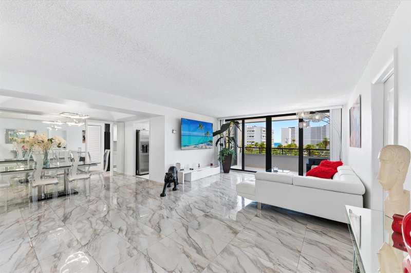 3589 S Ocean Boulevard # 403, South Palm Beach FL 33480