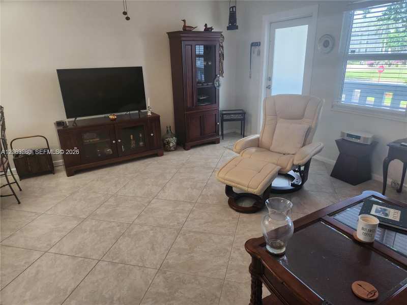 2114 E Cambridge E # 2114, Deerfield Beach FL 33442