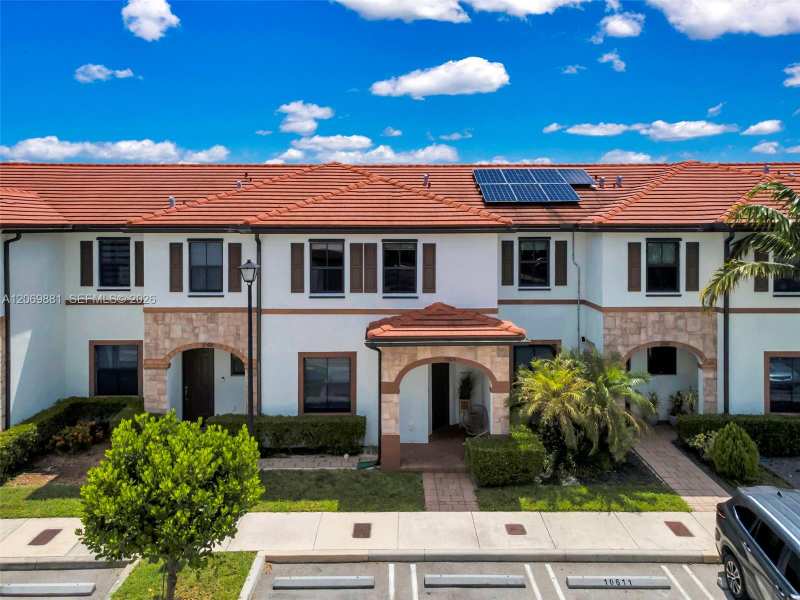 10615 W 34th Ct, Hialeah FL 33018
