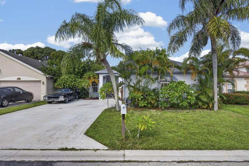 1480 Lake Breeze Drive, Wellington FL 33414