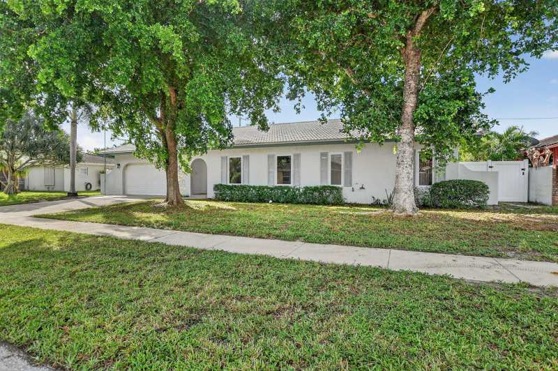1544 NW 9th Street, Boca Raton FL 33486