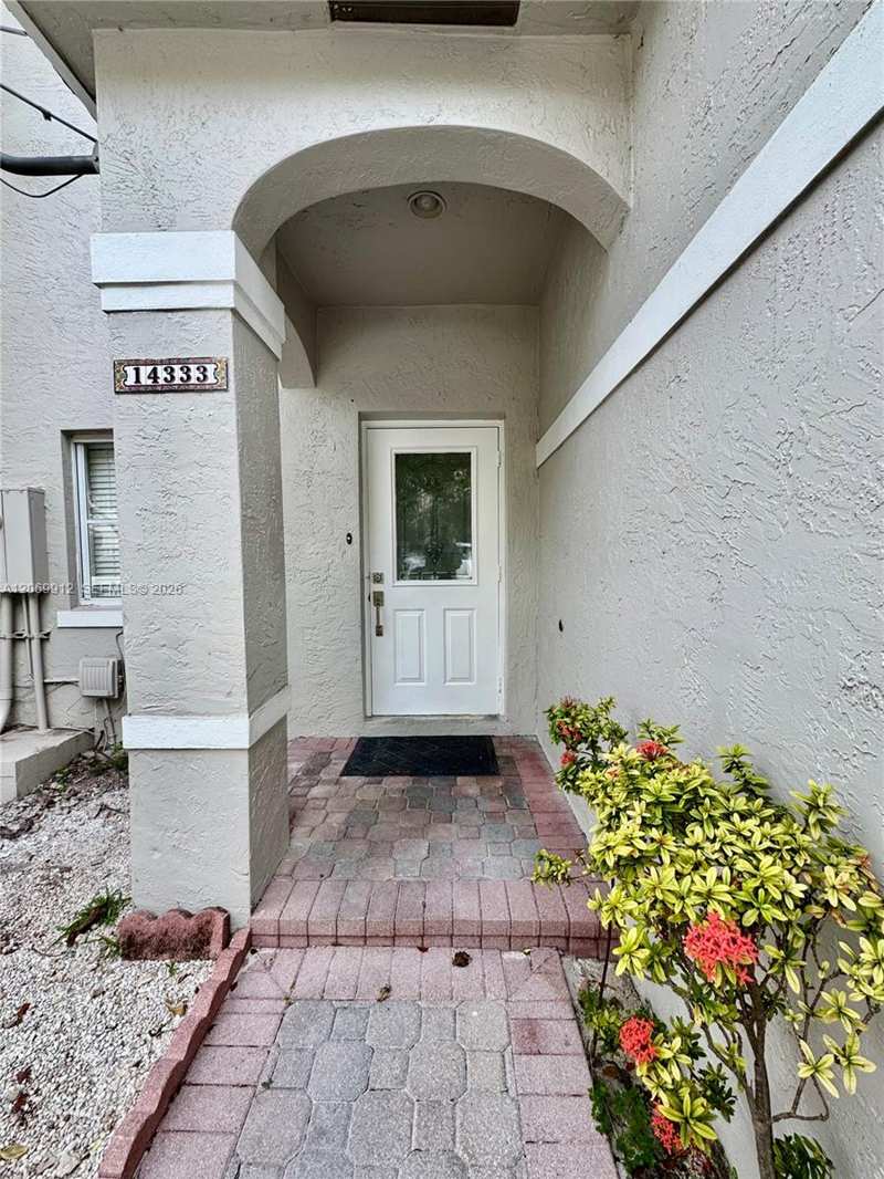 14333 SW 125th Ct, Miami FL 33186