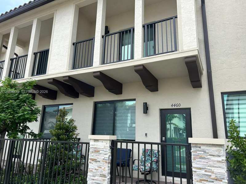 4460 NW 83rd Ave, Doral FL 33166