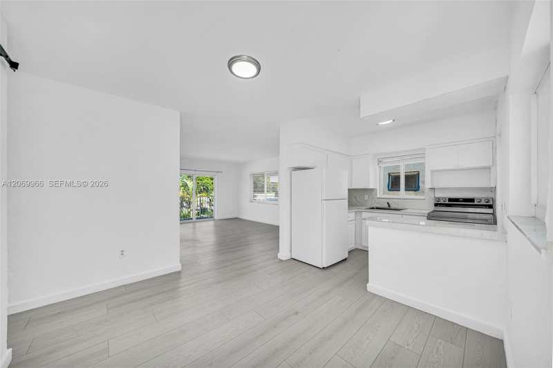 1420 Pennsylvania Ave # 310, Miami Beach FL 33139