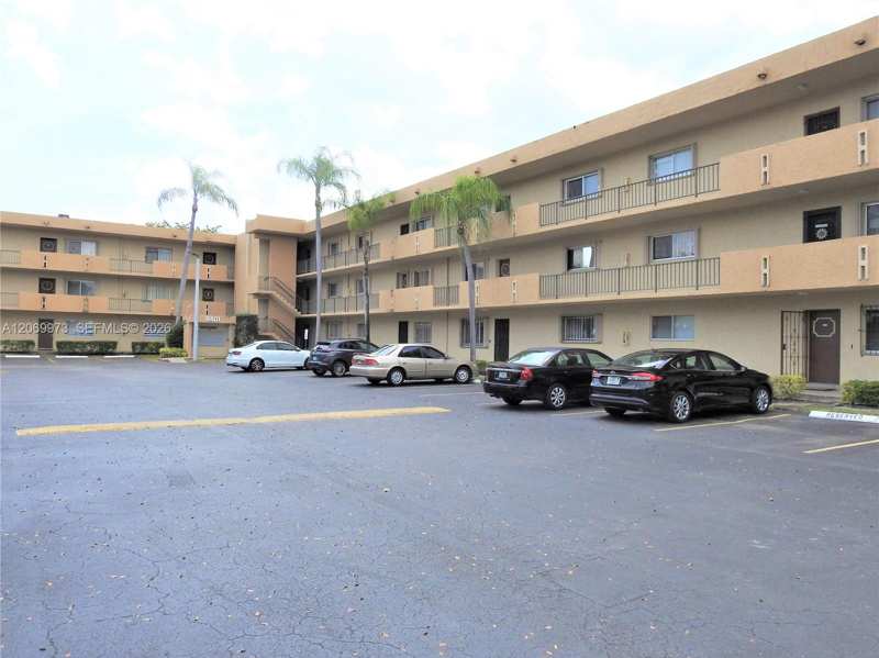 8401 SW 107th Ave # 211E, Miami FL 33173