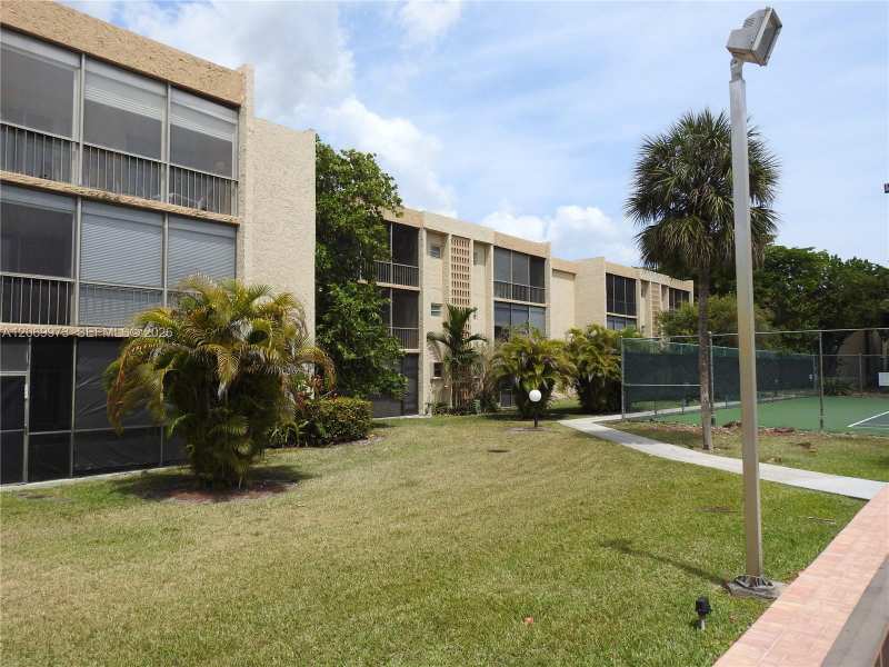 8401 SW 107th Ave # 211E, Miami FL 33173