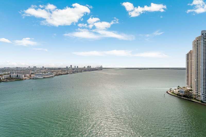 335 S Biscayne Blvd # 2609, Miami FL 33131