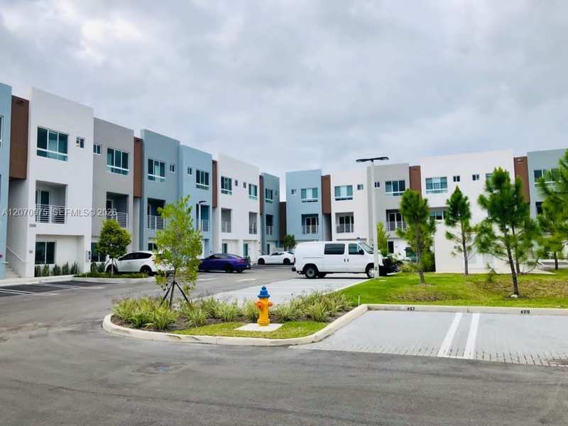 2505 NE 193 St # 4206, Aventura FL 33180