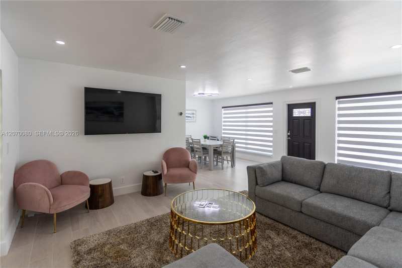4010 Johnson St, Hollywood FL 33021