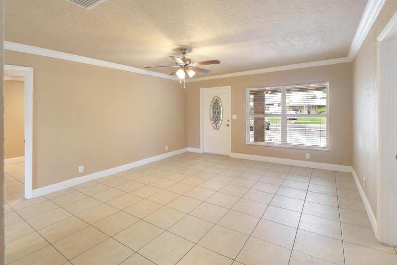 5249 NE 4TH Terrace, Oakland Park FL 33334