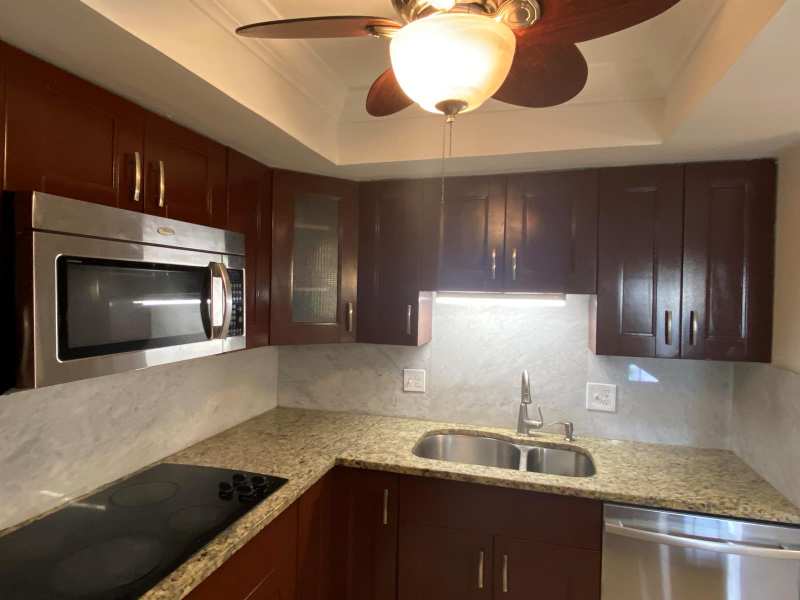 4477 Oak Terrace Drive, FL 33463