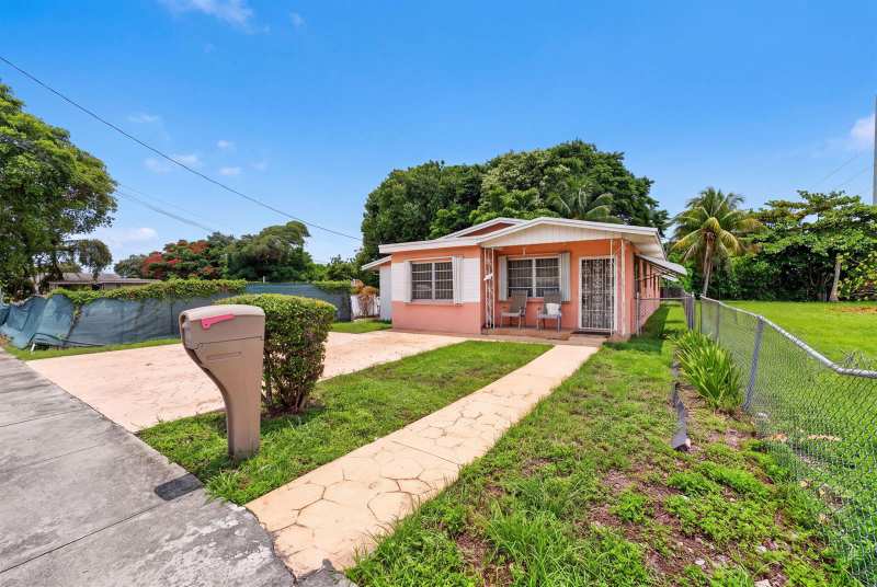 3111 NW 57th Street, Miami FL 33142