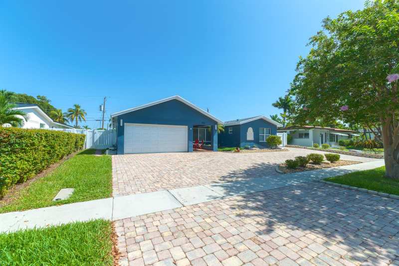 821 SE 16th Street, Deerfield Beach FL 33441