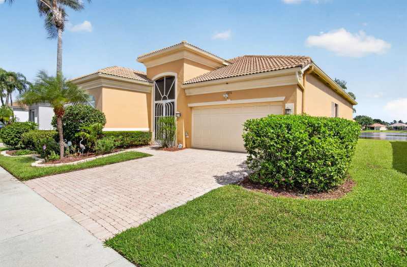 7276 DEMEDICI Circle, Delray Beach FL 33446