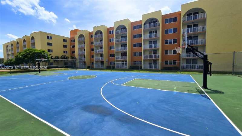 6990 NW 186th St # 111, Hialeah FL 33015