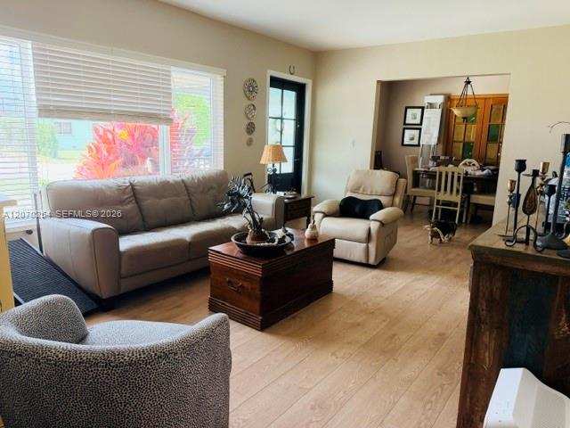 245 W 60th St, Hialeah FL 33012