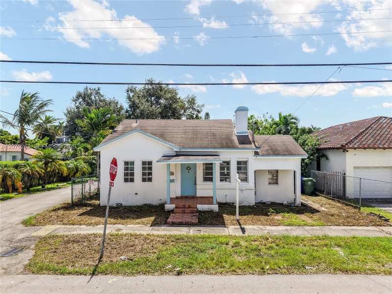 2100 SW 25th St, Miami FL 33133
