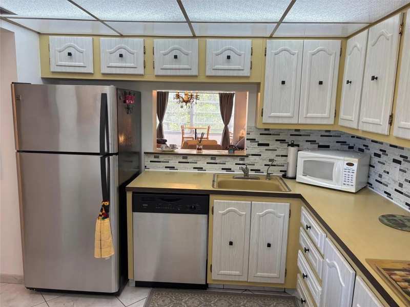 4050 NW 42ND Avenue # 415, Lauderdale Lakes FL 33319