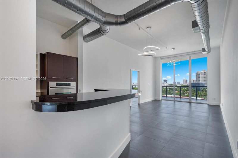 3029 NE 188th St # 818, Aventura FL 33180