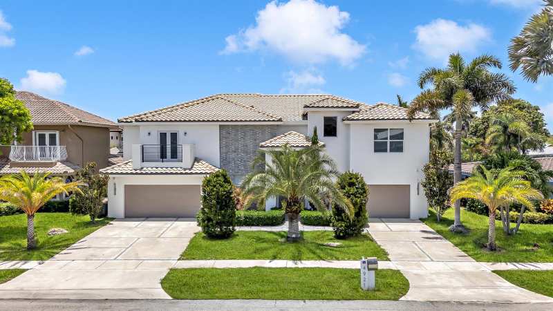 4921 NE 28TH Avenue, Lighthouse Point FL 33064