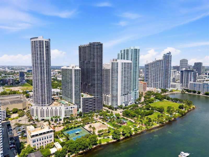 1750 N Bayshore Dr # 2202, Miami FL 33132