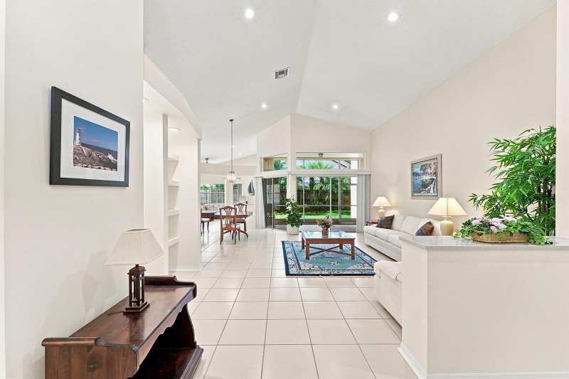 143 Cameron Court, Weston FL 33326