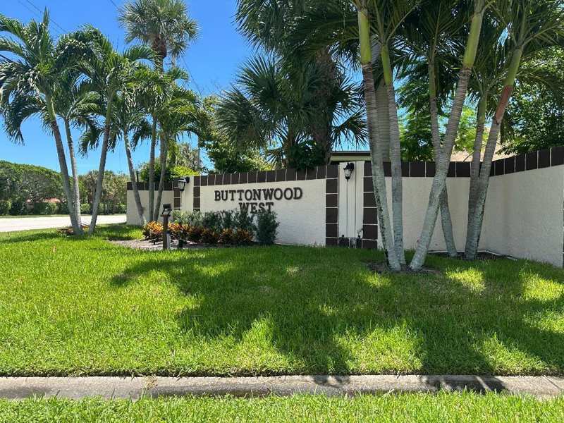 6310 TALL CYPRESS Circle, FL 33463
