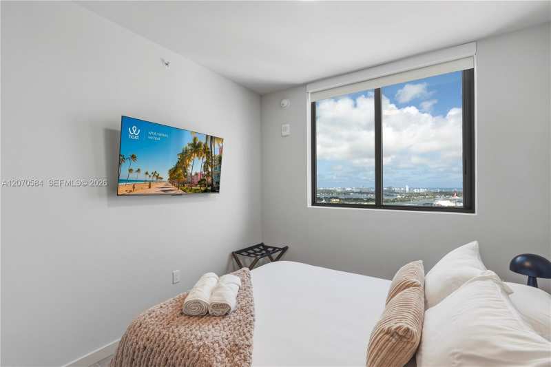 121 NE 5th St # 3312, Miami FL 33132