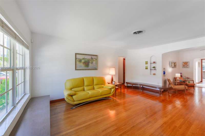 3031 SW 2nd Ave, Miami FL 33129