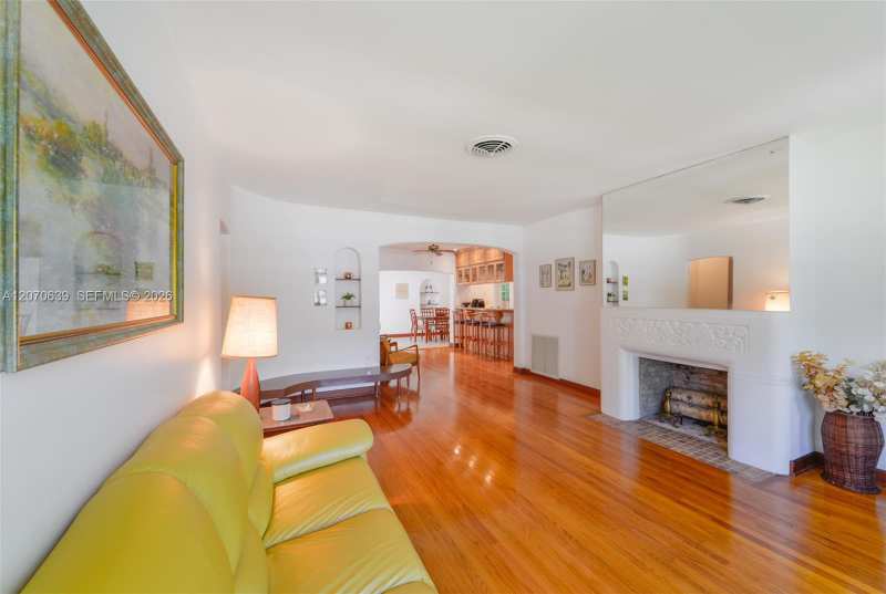 3031 SW 2nd Ave, Miami FL 33129