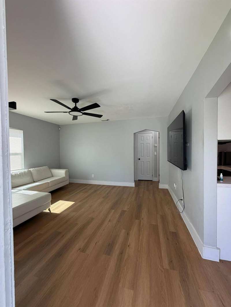 217 E 24TH Street, Riviera Beach FL 33404