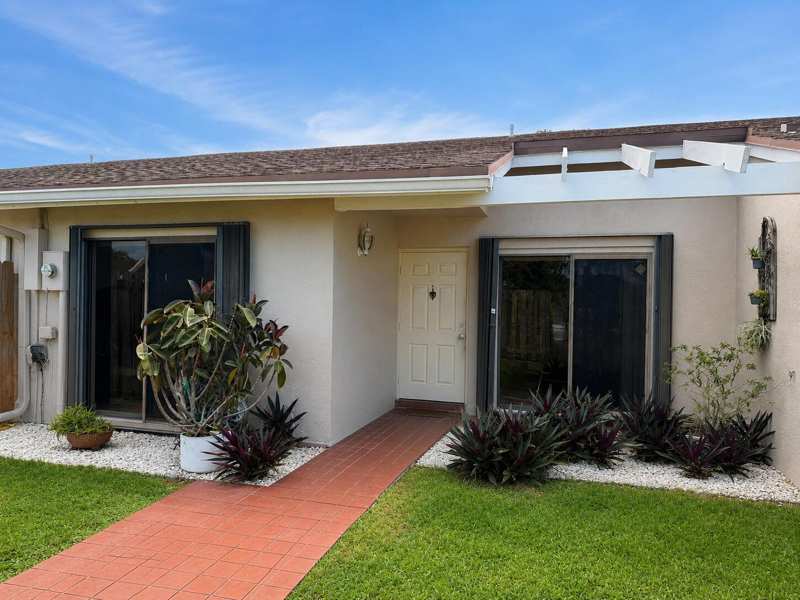 1013 NW 53RD Street, Deerfield Beach FL 33064