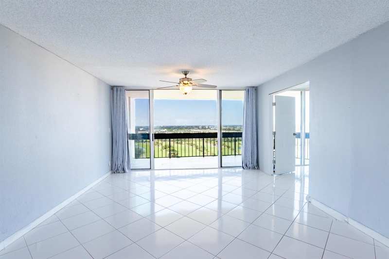 2400 PRESIDENTIAL Way, West Palm Beach FL 33401