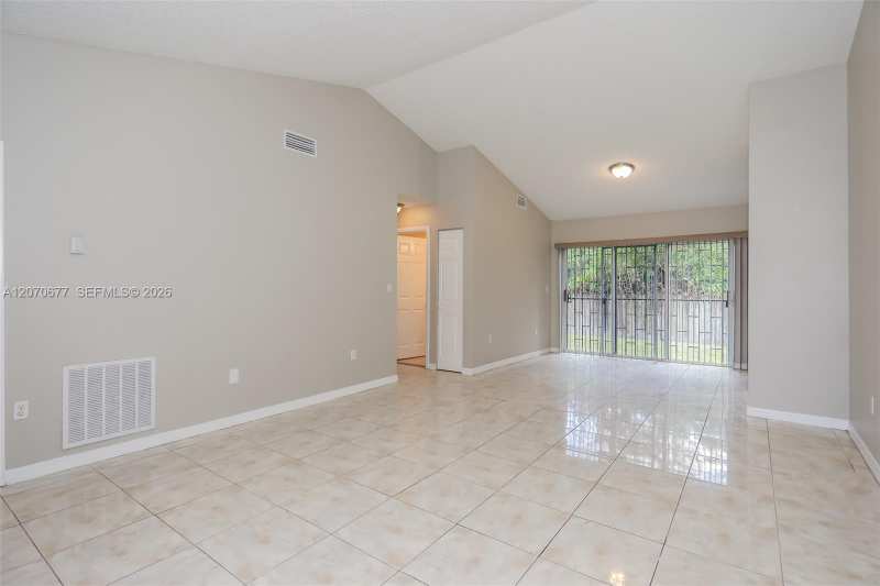 3410 NW 203rd St, Miami Gardens FL 33056