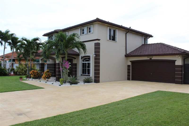 25352 SW 122nd Ct, Homestead FL 33032