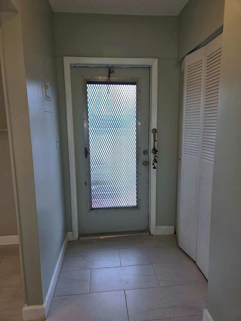 5071 W OAKLAND PARK Boulevard # 109, Lauderdale Lakes FL 33313