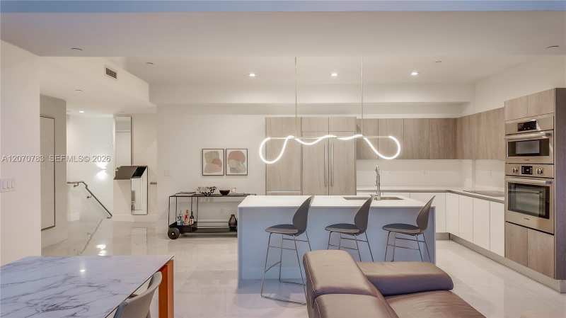 455 NE 39th St # 112, Miami FL 33137