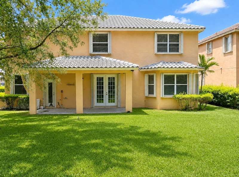 3800 E Hibiscus Street, Weston FL 33332