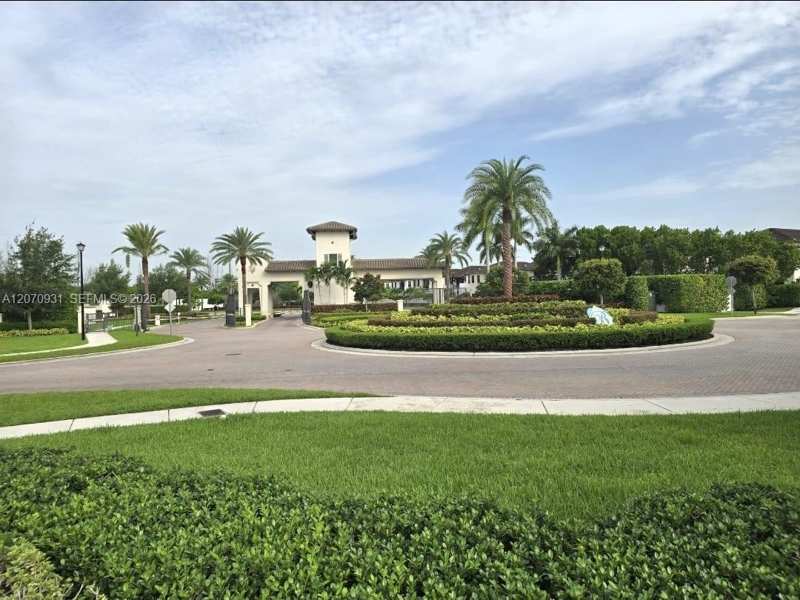 9267 W 34th Ct, Hialeah FL 33018