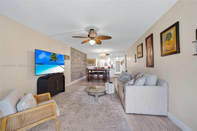 3241 Holiday Springs Blvd # 106, Margate FL 33063