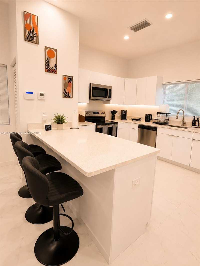 5433 NW 5th Ave # 2, Miami FL 33127
