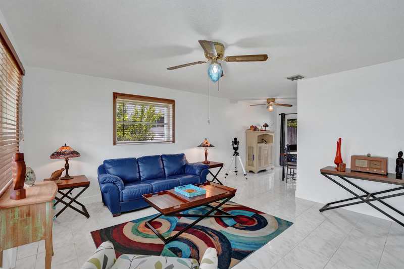 4900 NW 27 Terrace, Tamarac FL 33309