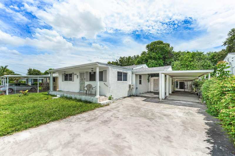 2030 NW 43rd Street, Miami FL 33142