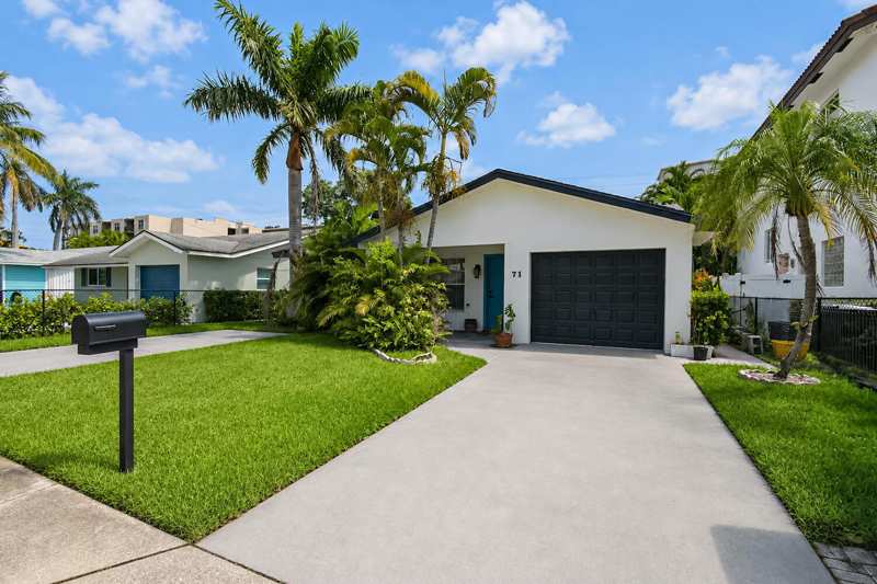 71 18th Avenue S, FL 33460