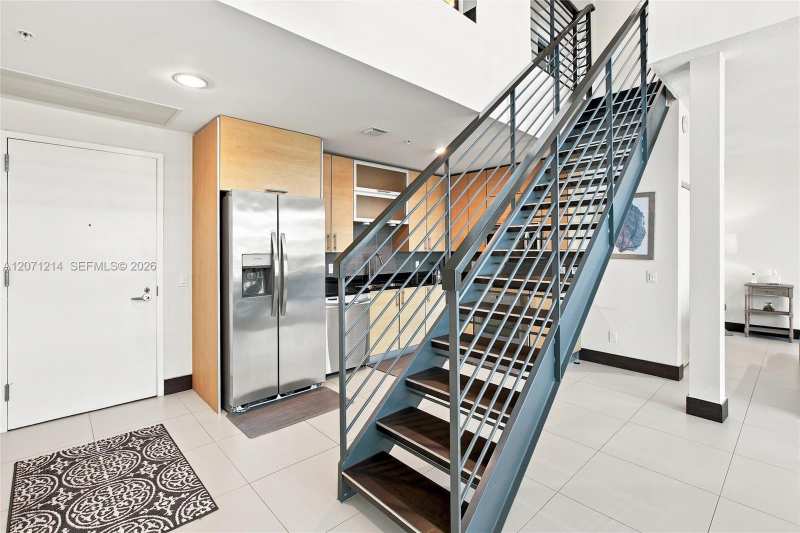 60 SW 13th St # 4602, Miami FL 33130