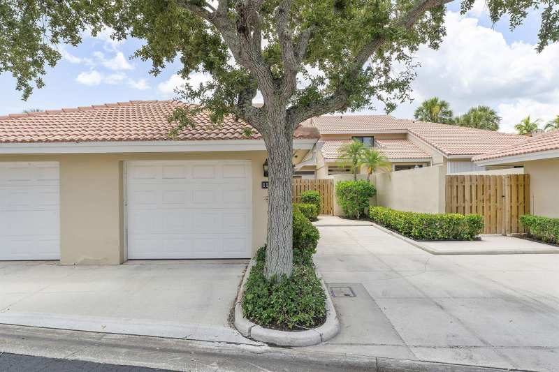 119 Old Meadow Way, Palm Beach Gardens FL 33418