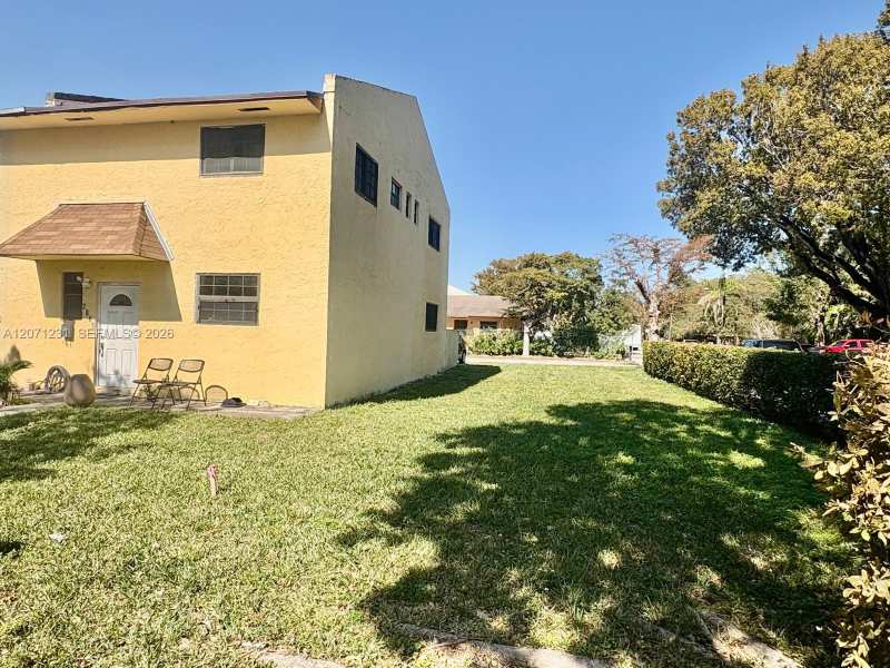 2065 NE 139th St, North Miami Beach FL 33181
